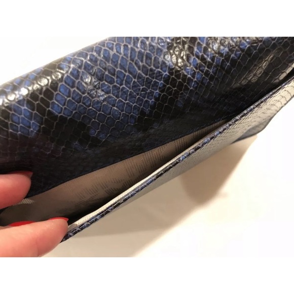 Michael Kors Ellie MD shoulder flap bag blue - Picture 8 of 11